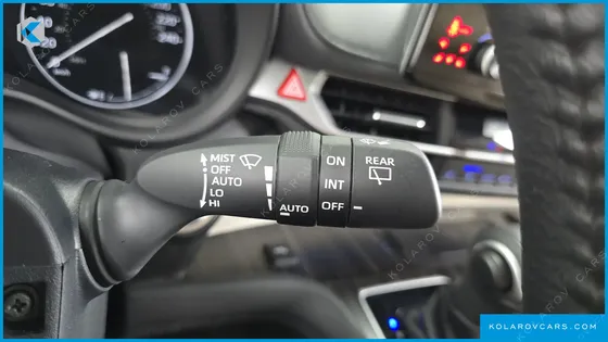 TOYOTA SIENNA 2.5 HYBRID 2WD