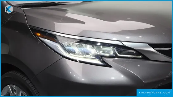 TOYOTA SIENNA 2.5 HYBRID 2WD