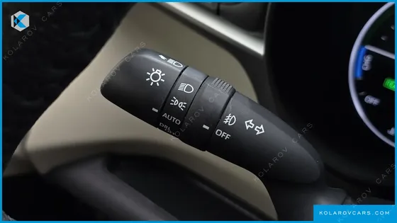 TOYOTA SIENNA 2.5 HYBRID 2WD