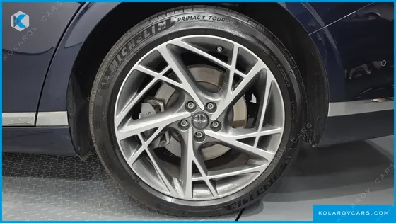 GENESIS G90 GASOLINE 3.5 TURBO AWD