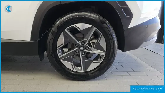 HYUNDAI TUCSON GASOLINE 1.6 TURBO 4WD