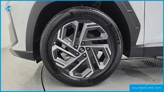 HYUNDAI TUCSON GASOLINE 1.6 TURBO 4WD