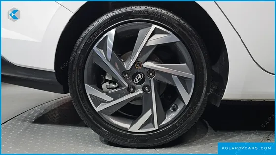 HYUNDAI ELANTRA (AVANTE) INSPIRATION
