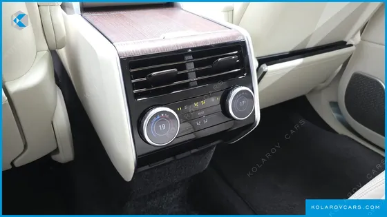 LAND ROVER RANGE ROVER D350 AUTOBIOGRAPHY LONG WHEEL BASE