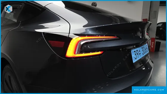 TESLA MODEL 3 RWD