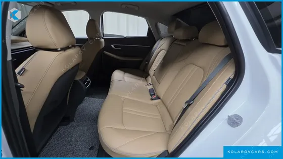 HYUNDAI SONATA INSPIRATION