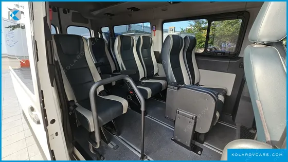 HYUNDAI SOLATI 15-SEATER