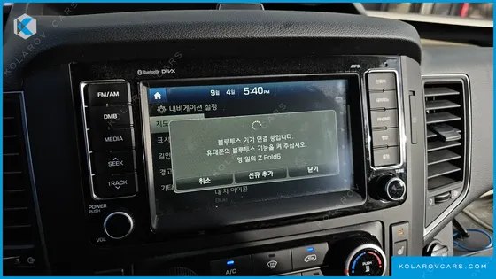 HYUNDAI SOLATI 15-SEATER
