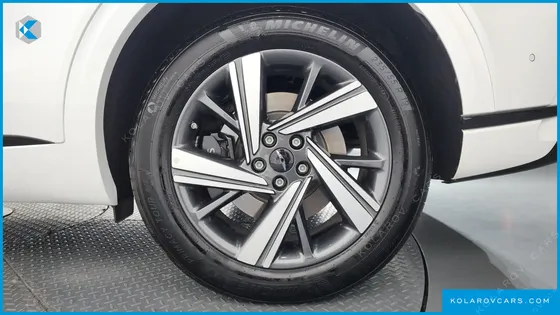 GENESIS GV70 2.5T GASOLINE 2WD