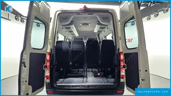 HYUNDAI SOLATI 15-SEATER
