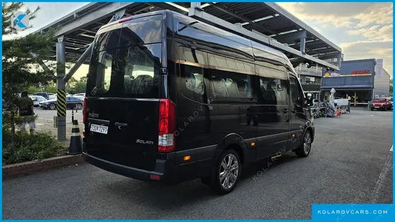 HYUNDAI SOLATI 16-SEATER