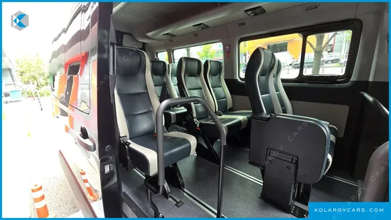 HYUNDAI SOLATI 15-SEATER