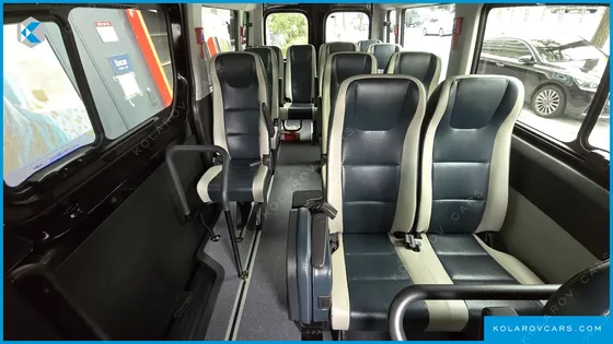 HYUNDAI SOLATI 15-SEATER