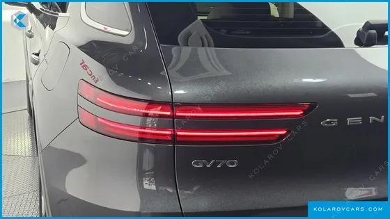 GENESIS GV70 2.5T GASOLINE 2WD