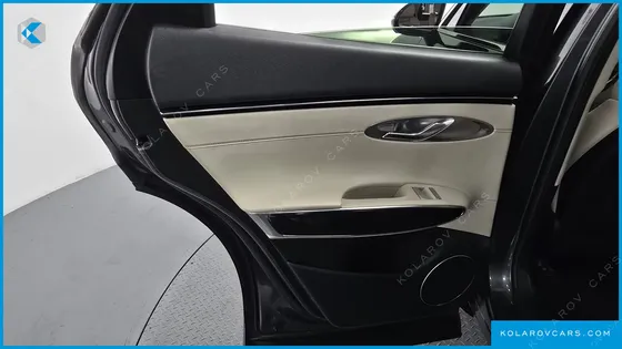 GENESIS GV70 2.5T GASOLINE 2WD