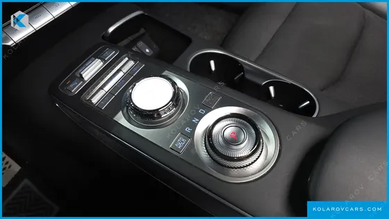 GENESIS GV70 2.5T GASOLINE 2WD