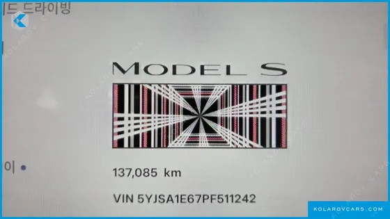 TESLA MODEL S PLAID
