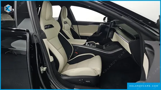TESLA MODEL S PLAID