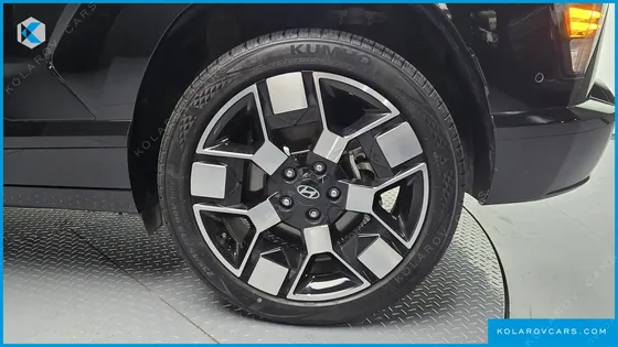 HYUNDAI KONA LONG RANGE