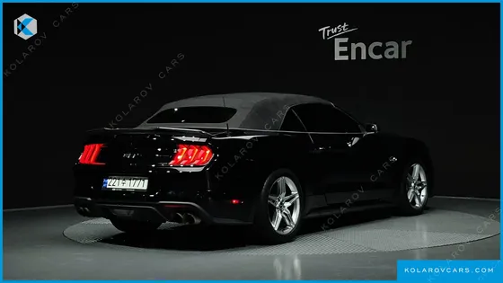 FORD MUSTANG GT CONVERTIBLE