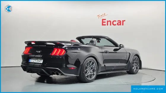 FORD MUSTANG GT CONVERTIBLE