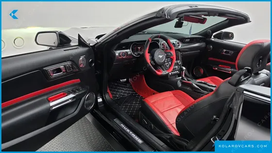 FORD MUSTANG GT CONVERTIBLE