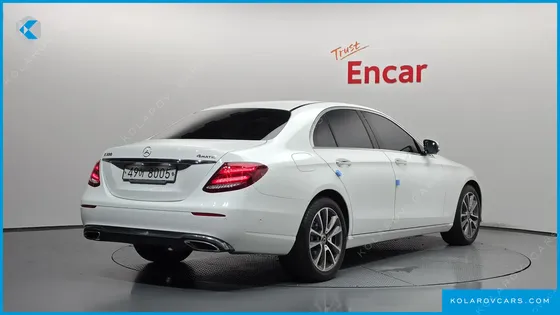 MERCEDES E-CLASS E300 4MATIC AVNATGARDE