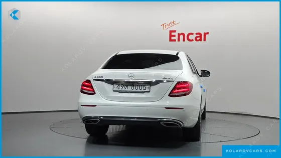 MERCEDES E-CLASS E300 4MATIC AVNATGARDE