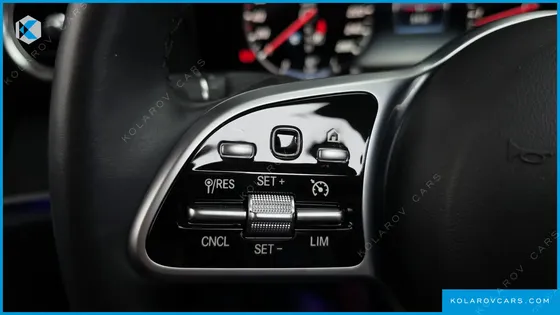 MERCEDES E-CLASS E300 4MATIC AVNATGARDE