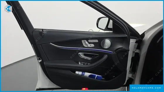 MERCEDES E-CLASS E300 4MATIC AVNATGARDE