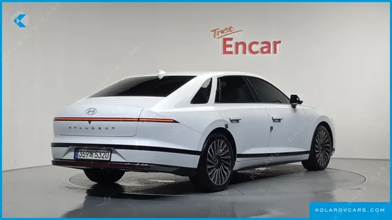 HYUNDAI GRANDEUR CALLIGRAPHY