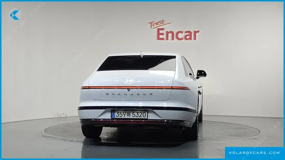 HYUNDAI GRANDEUR CALLIGRAPHY