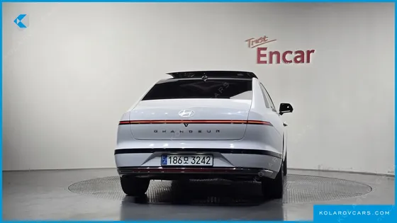 HYUNDAI GRANDEUR CALLIGRAPHY