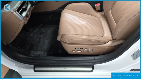 HYUNDAI GRANDEUR CALLIGRAPHY