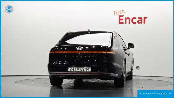 HYUNDAI GRANDEUR PREMIUM