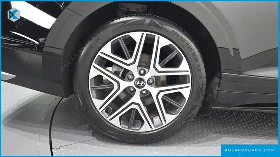 HYUNDAI GRANDEUR PREMIUM
