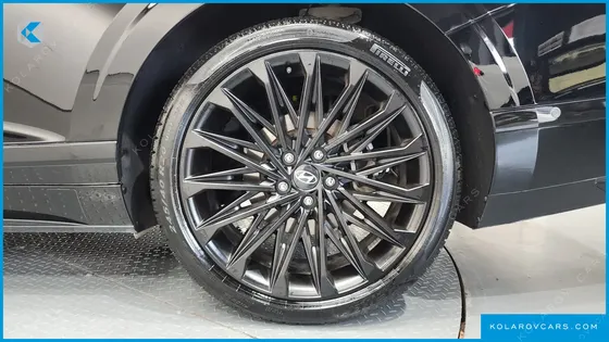HYUNDAI GRANDEUR CALLIGRAPHY