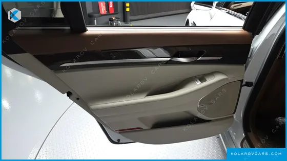 GENESIS G90 3.3 T AWD