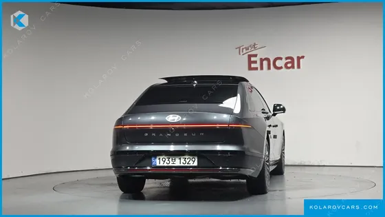 HYUNDAI GRANDEUR CALLIGRAPHY