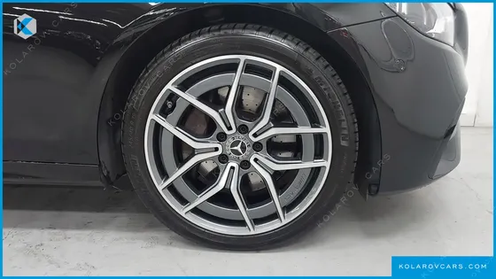 MERCEDES E-CLASS E220D 4MATIC AMG LINE