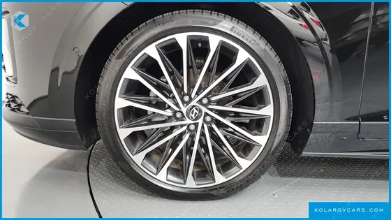 HYUNDAI GRANDEUR CALLIGRAPHY