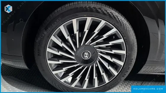 HYUNDAI GRANDEUR CALLIGRAPHY
