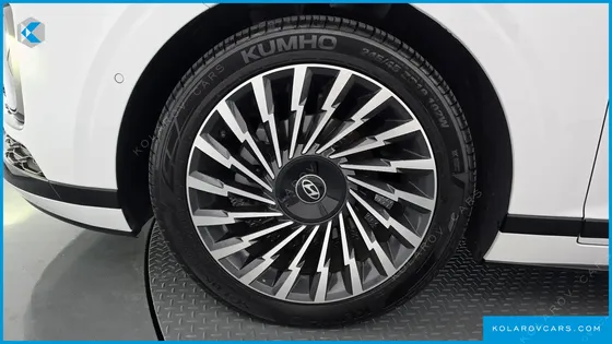 HYUNDAI GRANDEUR CALLIGRAPHY