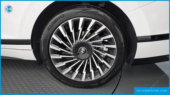 HYUNDAI GRANDEUR CALLIGRAPHY