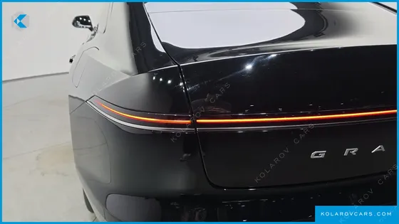 HYUNDAI GRANDEUR PREMIUM