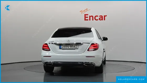 MERCEDES E-CLASS E300 AVANTGARDE