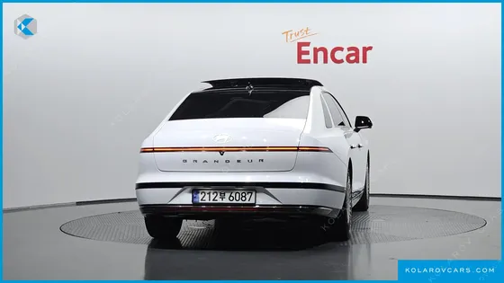 HYUNDAI GRANDEUR CALLIGRAPHY