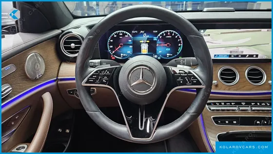 MERCEDES E-CLASS E300E 4MATIC EXCLUSIVE