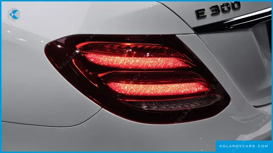 MERCEDES E-CLASS E300 AVANTGARDE