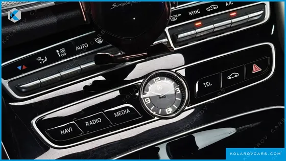 MERCEDES E-CLASS E300 AVANTGARDE